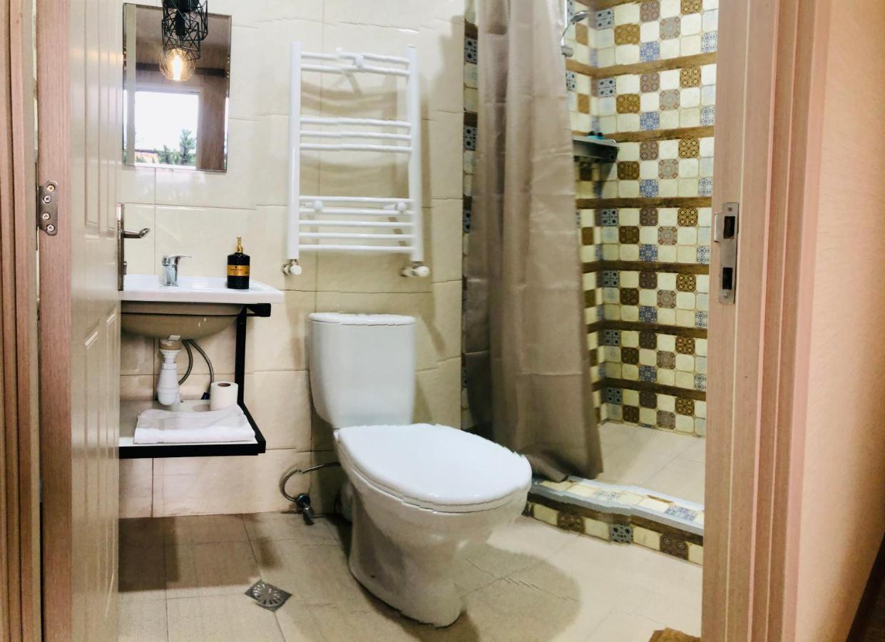 Sophie'S Garden Hotel Tbilisi Ngoại thất bức ảnh